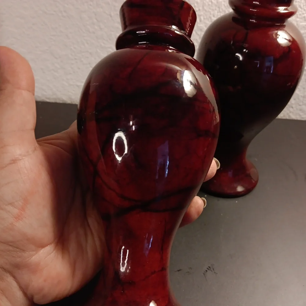 EXQUISITE Pair of Variegated Marble 7